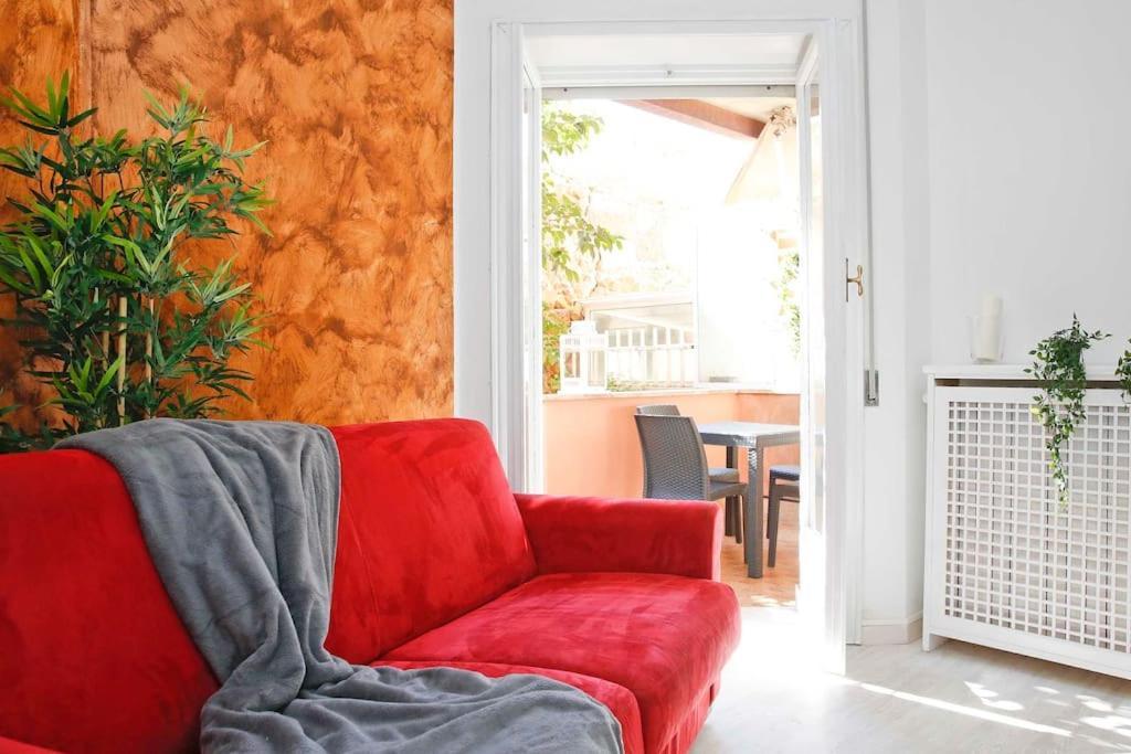 Apartment Charming Patio Trastevere -topcollection