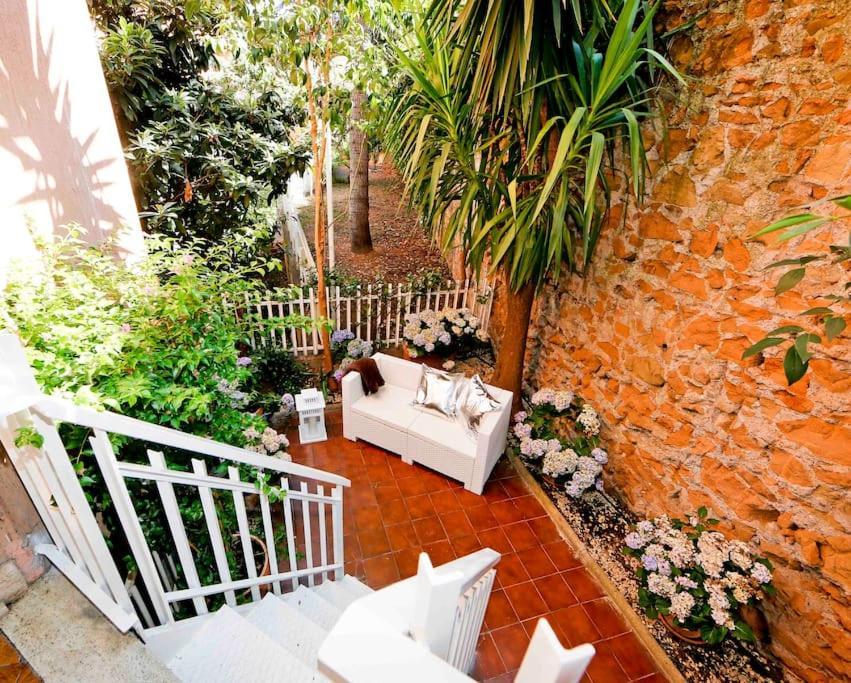 Apartment Charming Patio Trastevere -topcollection *